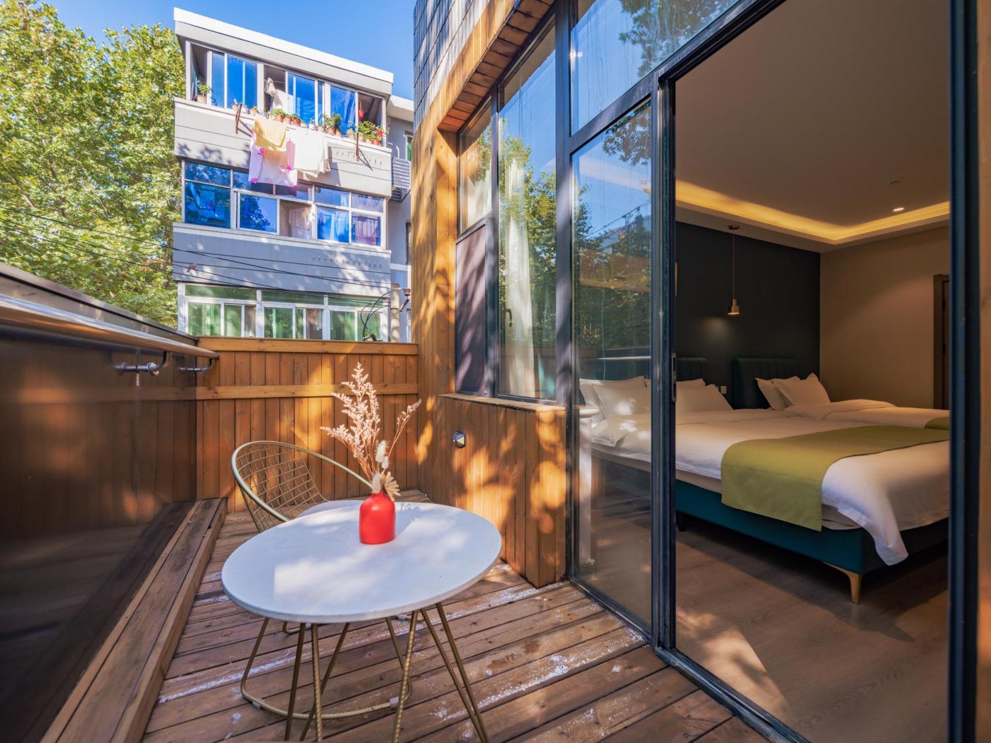 Hotel Wutong Ins Designer